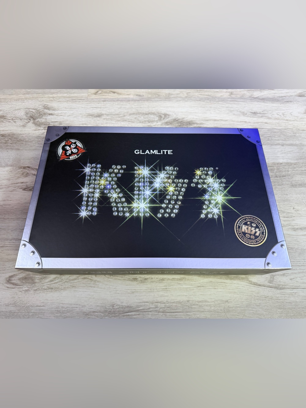 Glamlite Kiss official collectors PR Box